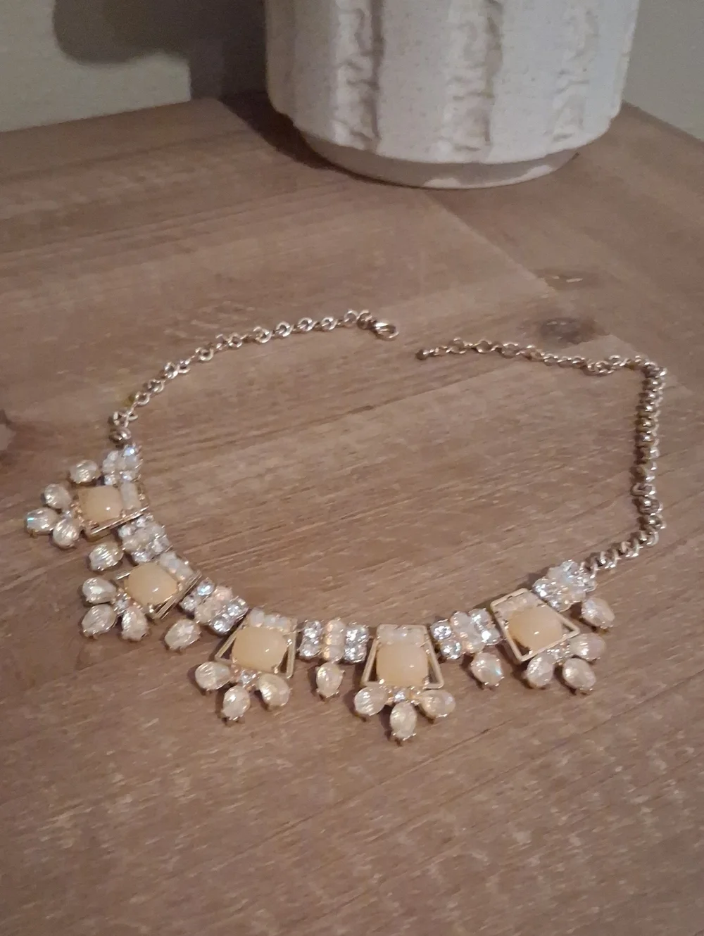 New Elegant Gold and Cream Statement Necklace - Women Jewelry - Picture 13 of 16